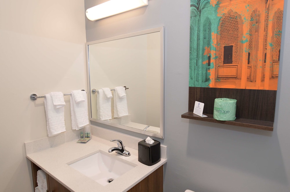 Best Western Ingleside Inn & Suites 15/37