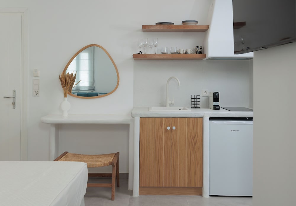 Agia Anna Living 50/50