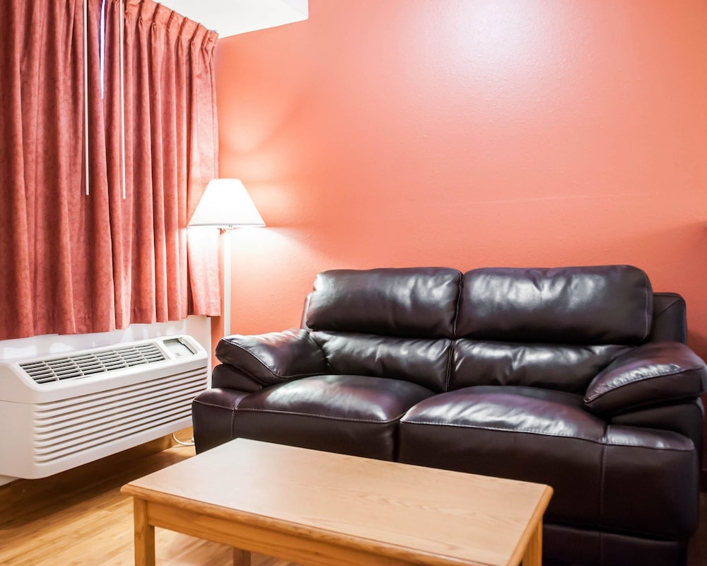 Econo Lodge Old Town 34/40