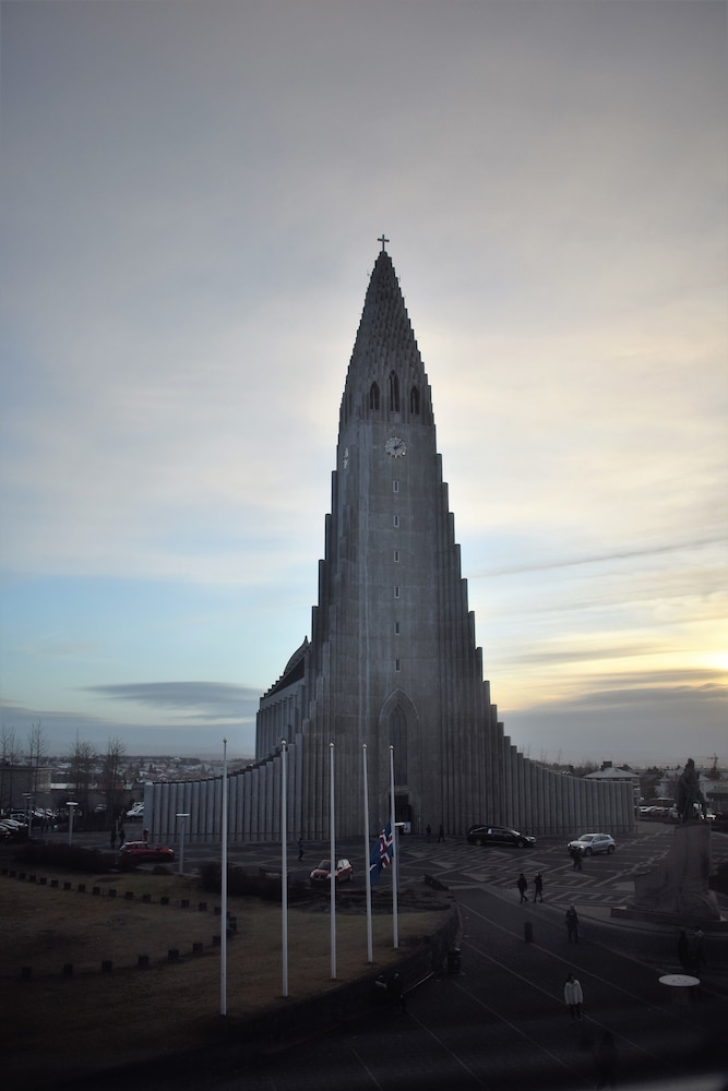 Leifur Eiriksson 65/69