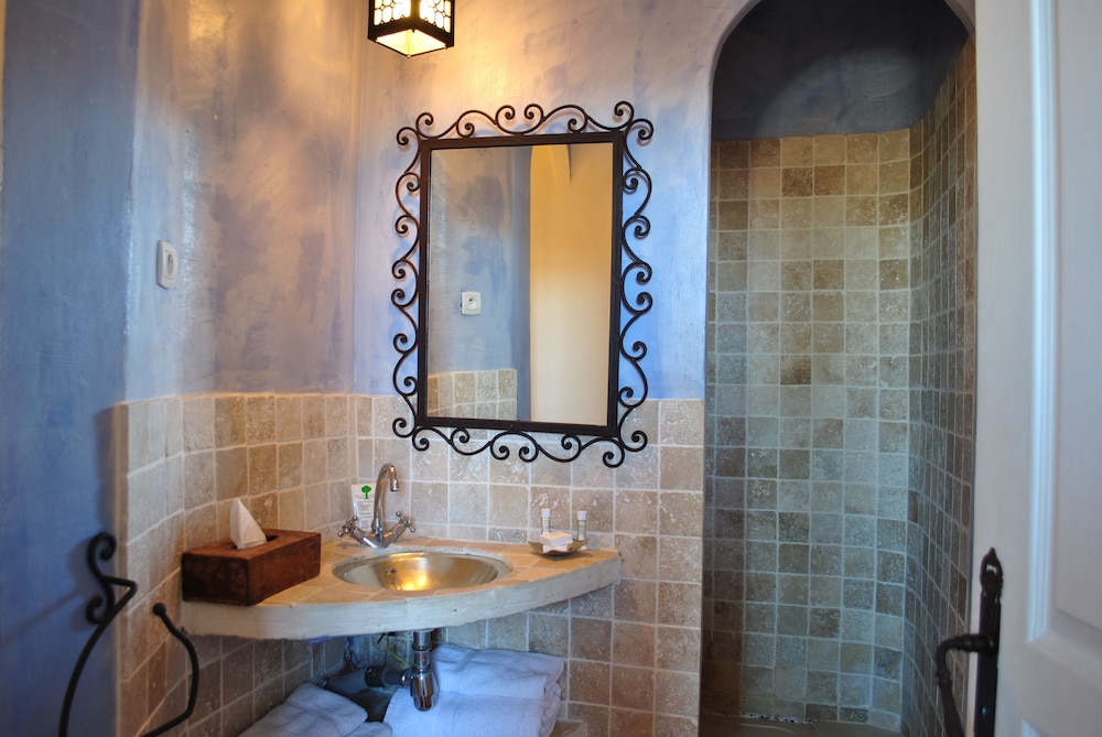 LE RYAD BOUTIQUE HOTEL 66/69