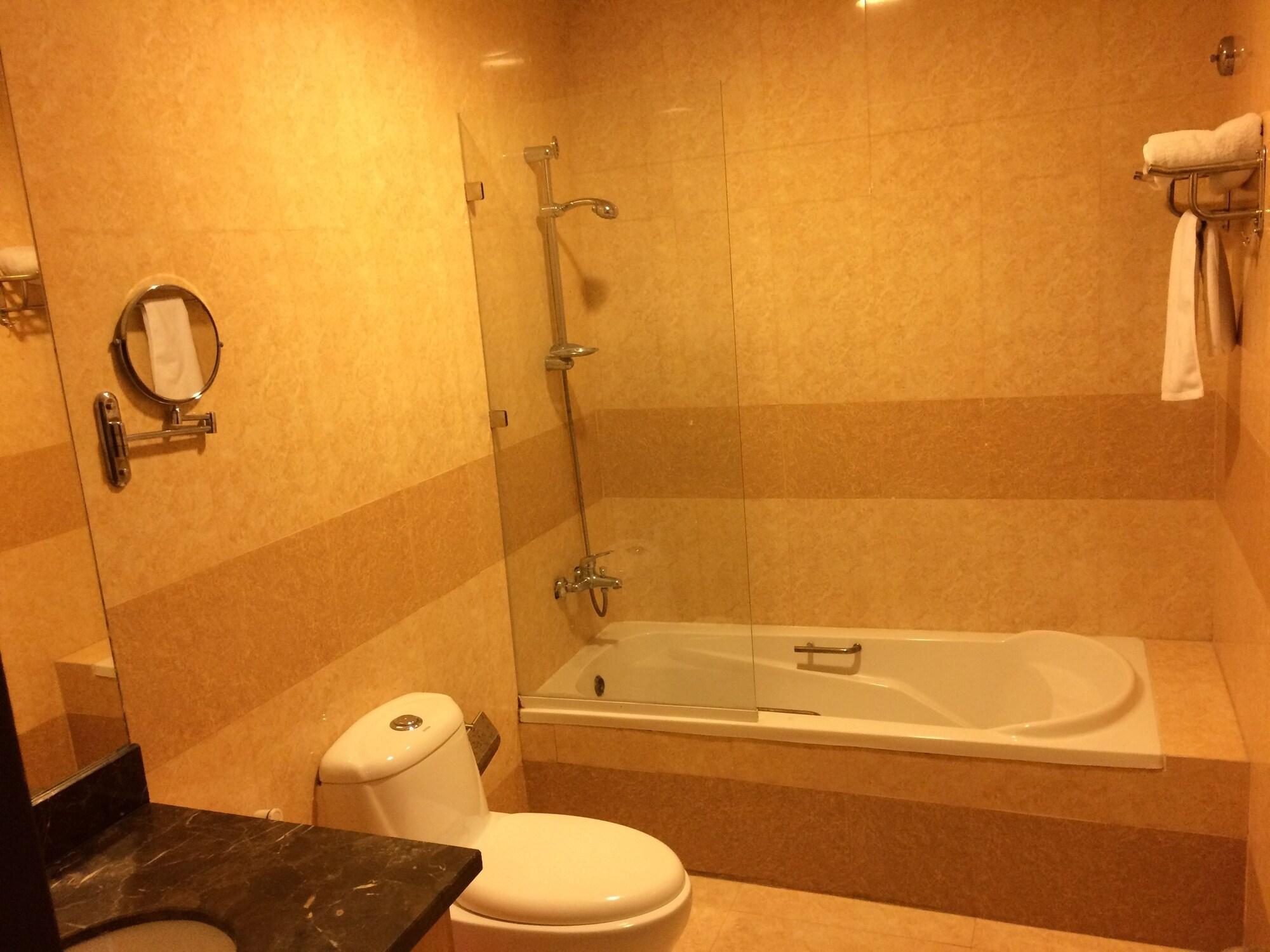 Imperial Suites Hotel 27/32