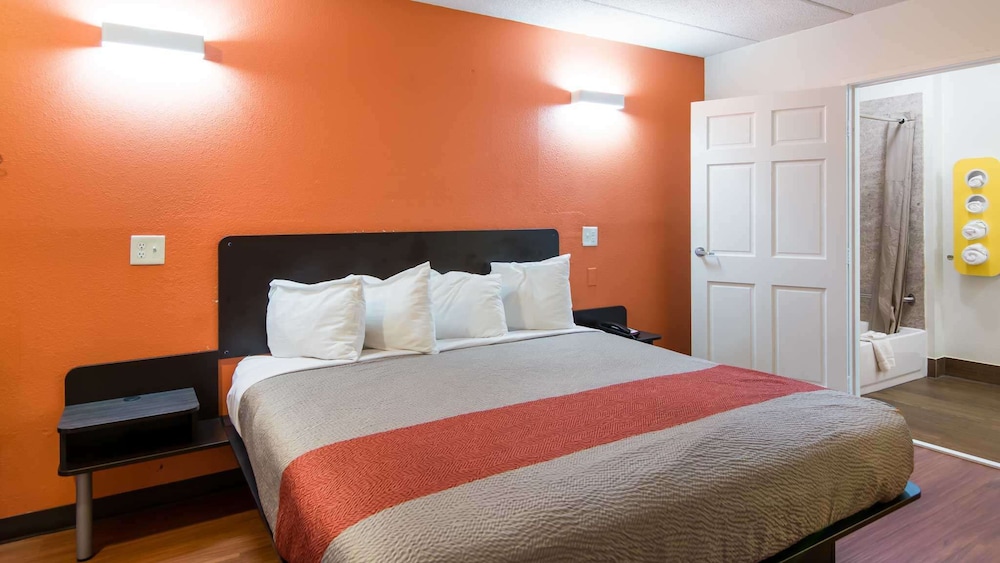 Motel6 Richmond, VA - Midlothian Turnpike 26/46