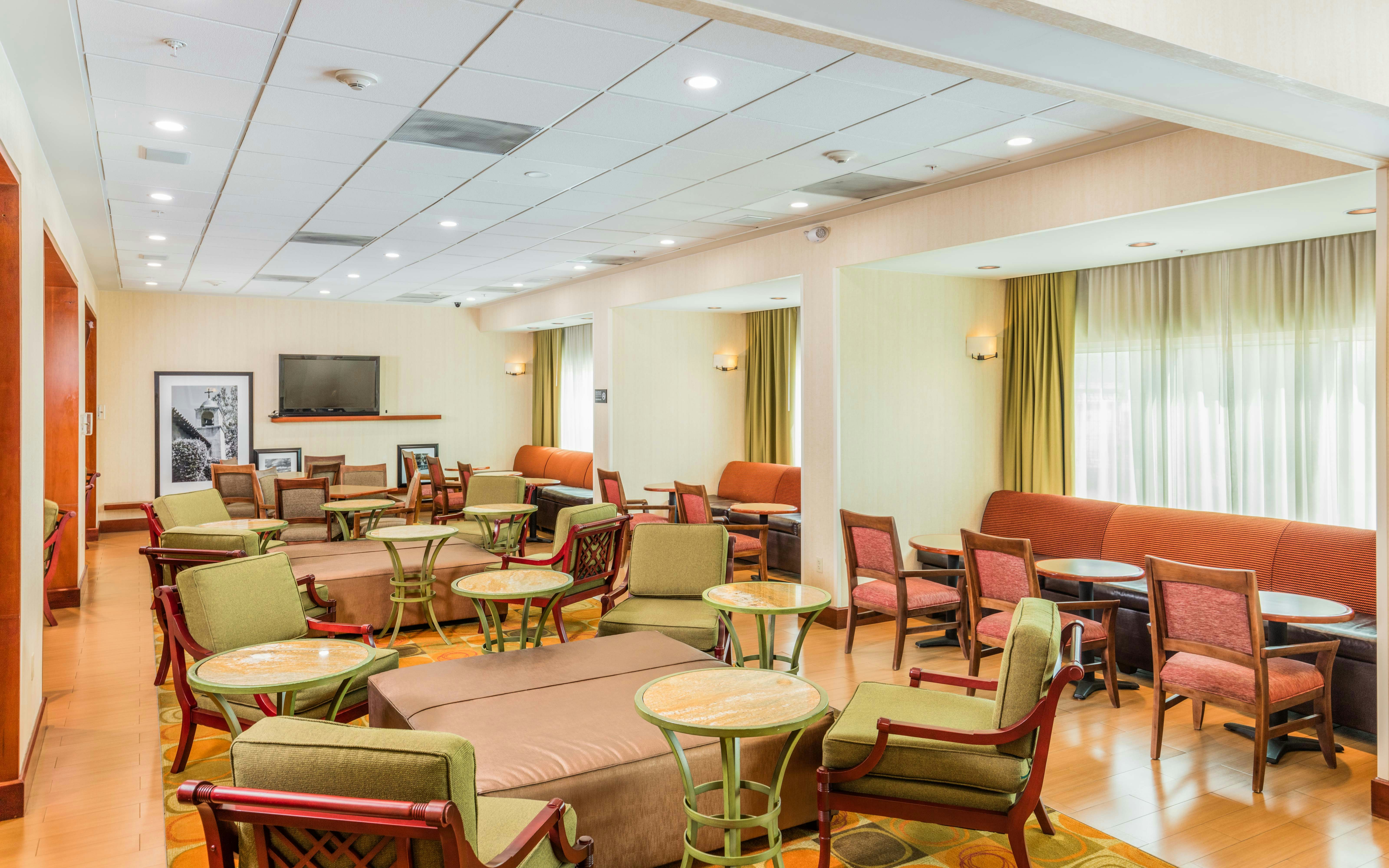 Hampton Inn by Hilton Queretaro Tecnologico 43/46