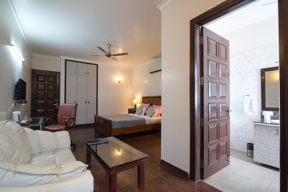 Perch Arbor Suites 31/52