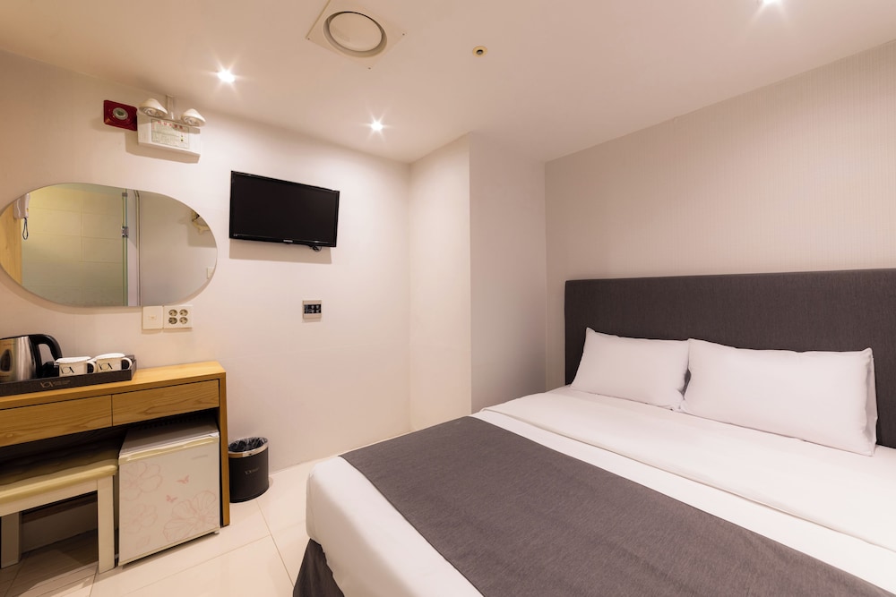Hotel Cozy Myeongdong 31/73