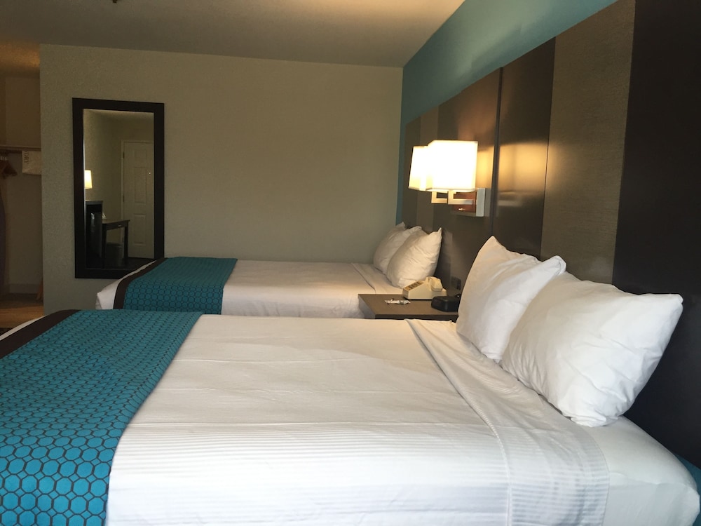 Travelodge by Wyndham Angels Camp CA 10/35