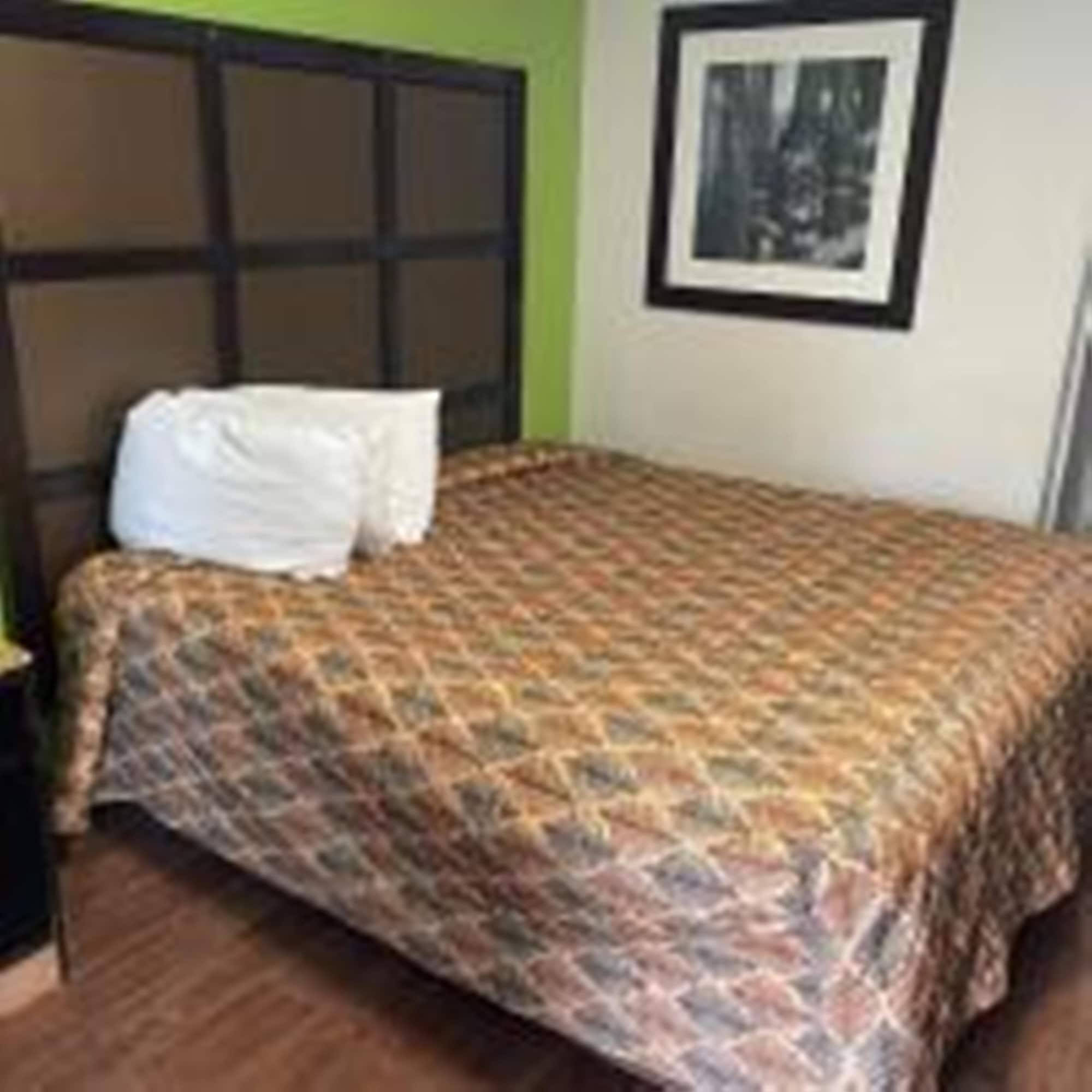 BASIC, KING BED
