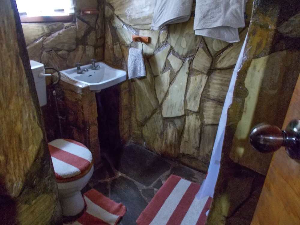 Village Rest Lodge 37/41