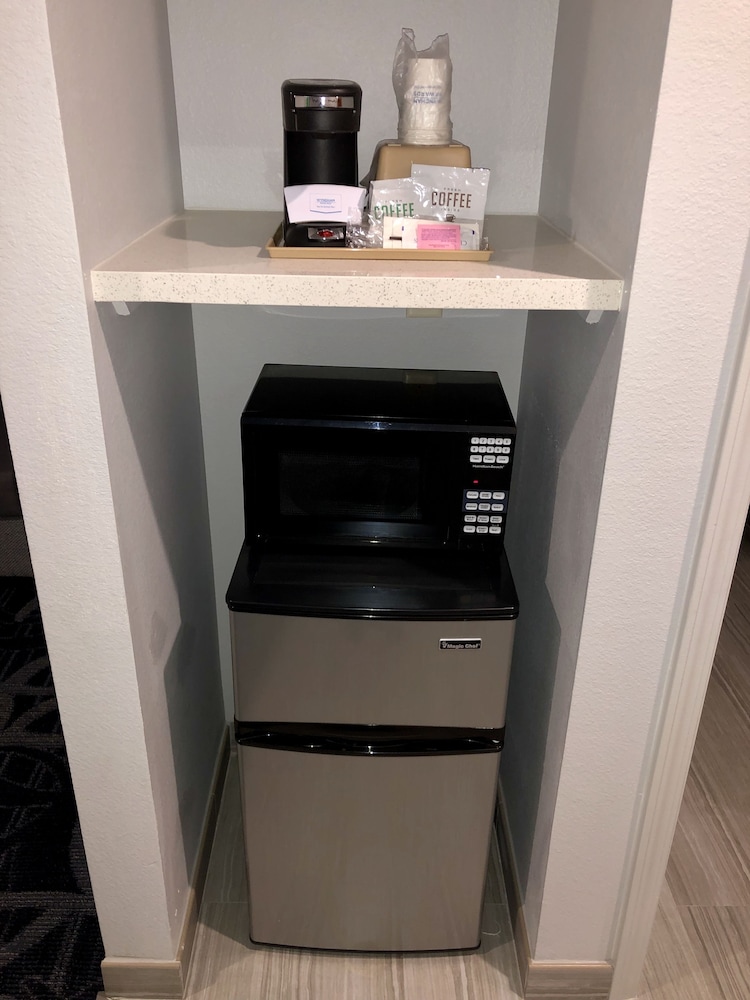 Baymont by Wyndham Houston Hobby Airport 22/33