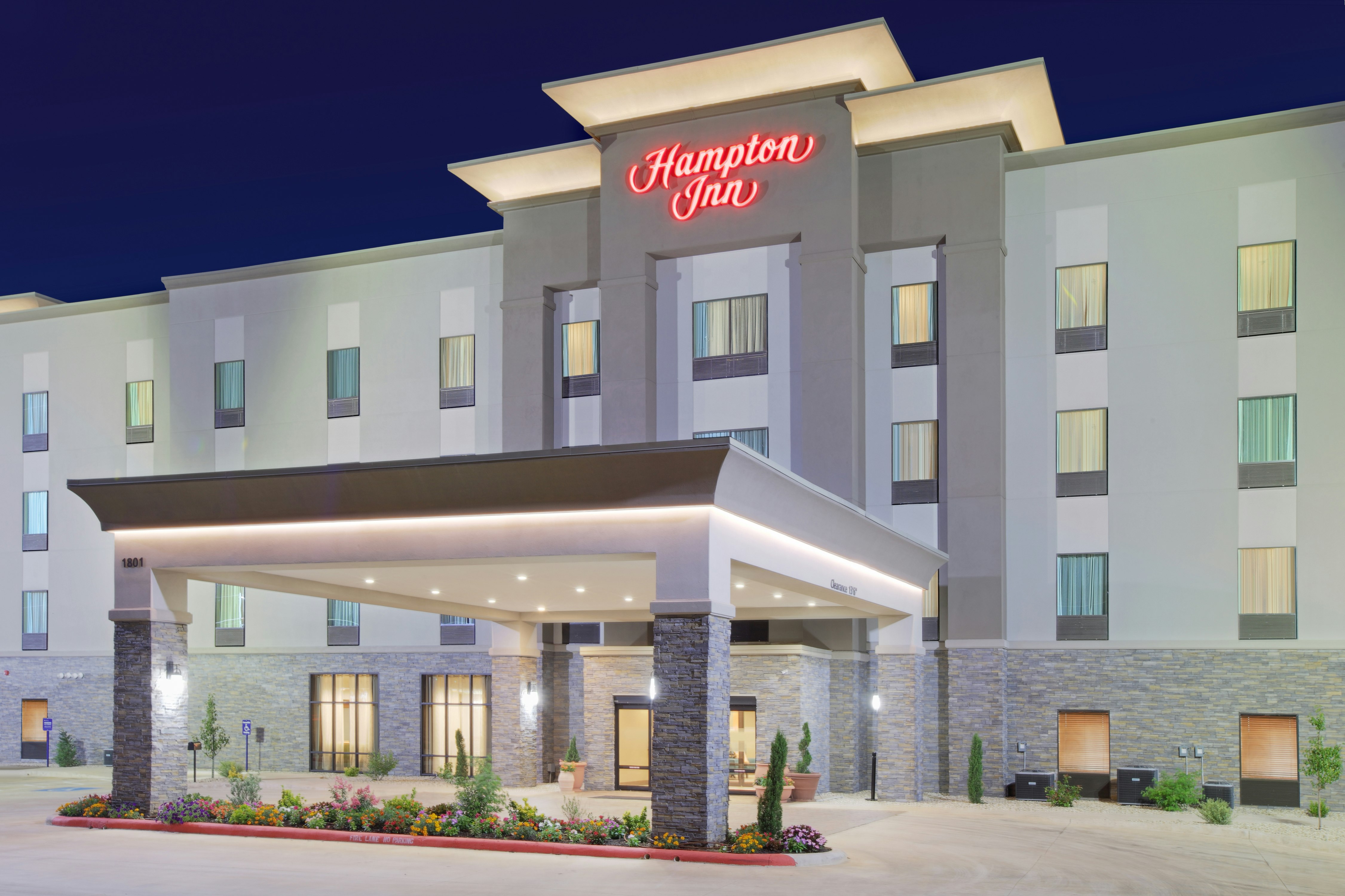Hampton Inn Snyder 2/35