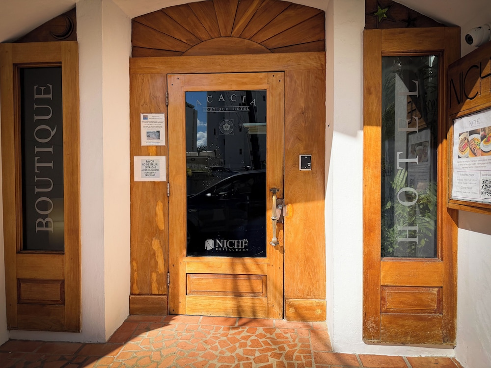 Acacia Boutique Hotel 41/75
