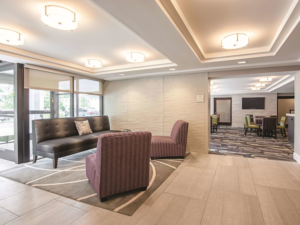 La Quinta Inn and Suites by Wyndham Portland 29/50