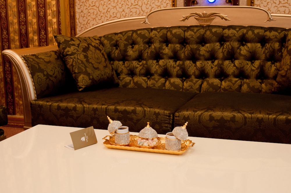Vali Konak Hotel 36/65