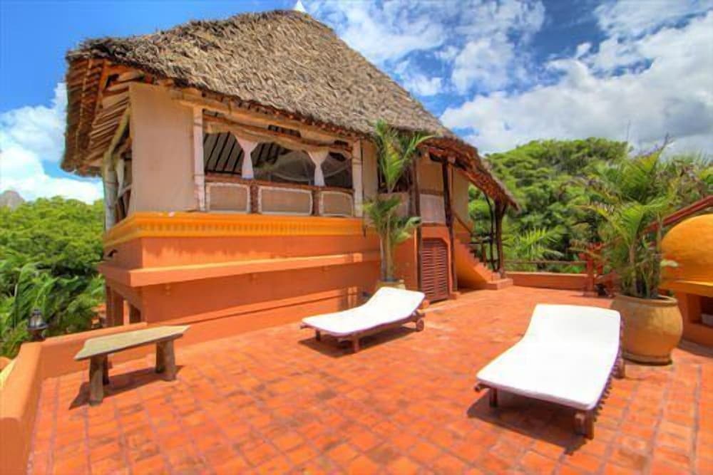 Swahili House 2/37