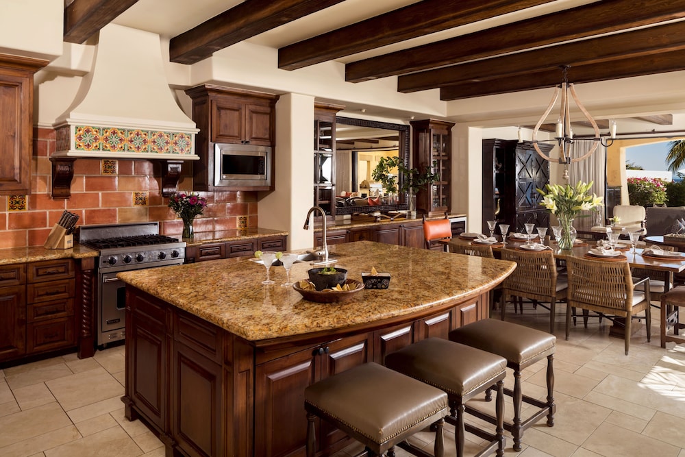 Hacienda Beach Club And Residences 35/50
