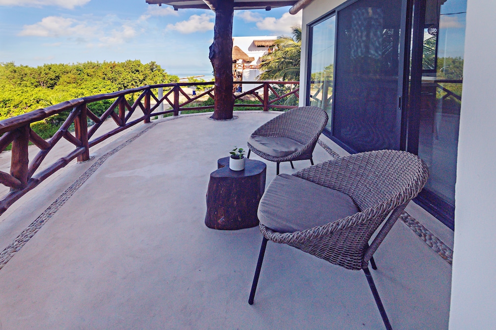 Casa Astral Holbox Boutique and Apartments 57/65