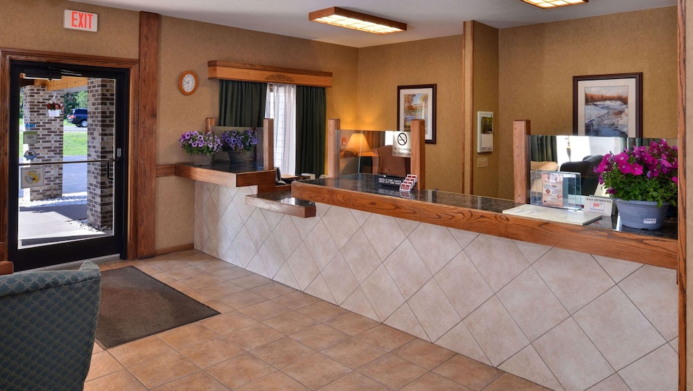 Travelodge by Wyndham Ishpeming/Marquette 9/49