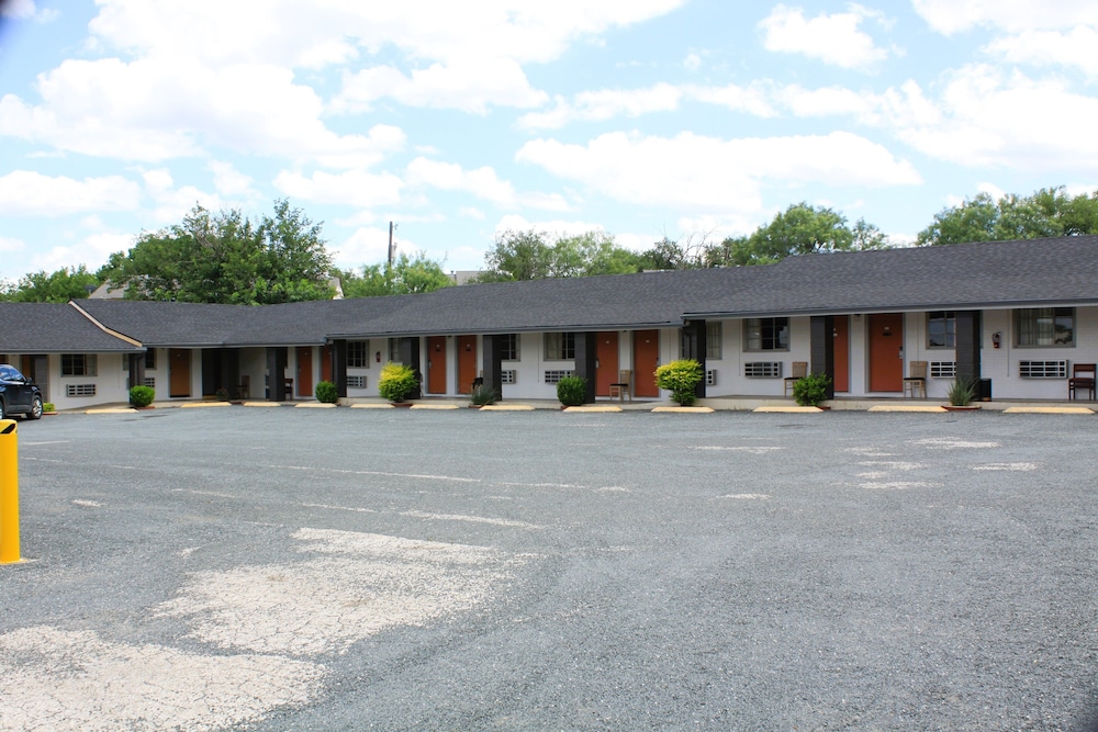 Sun Valley Motel 28/45