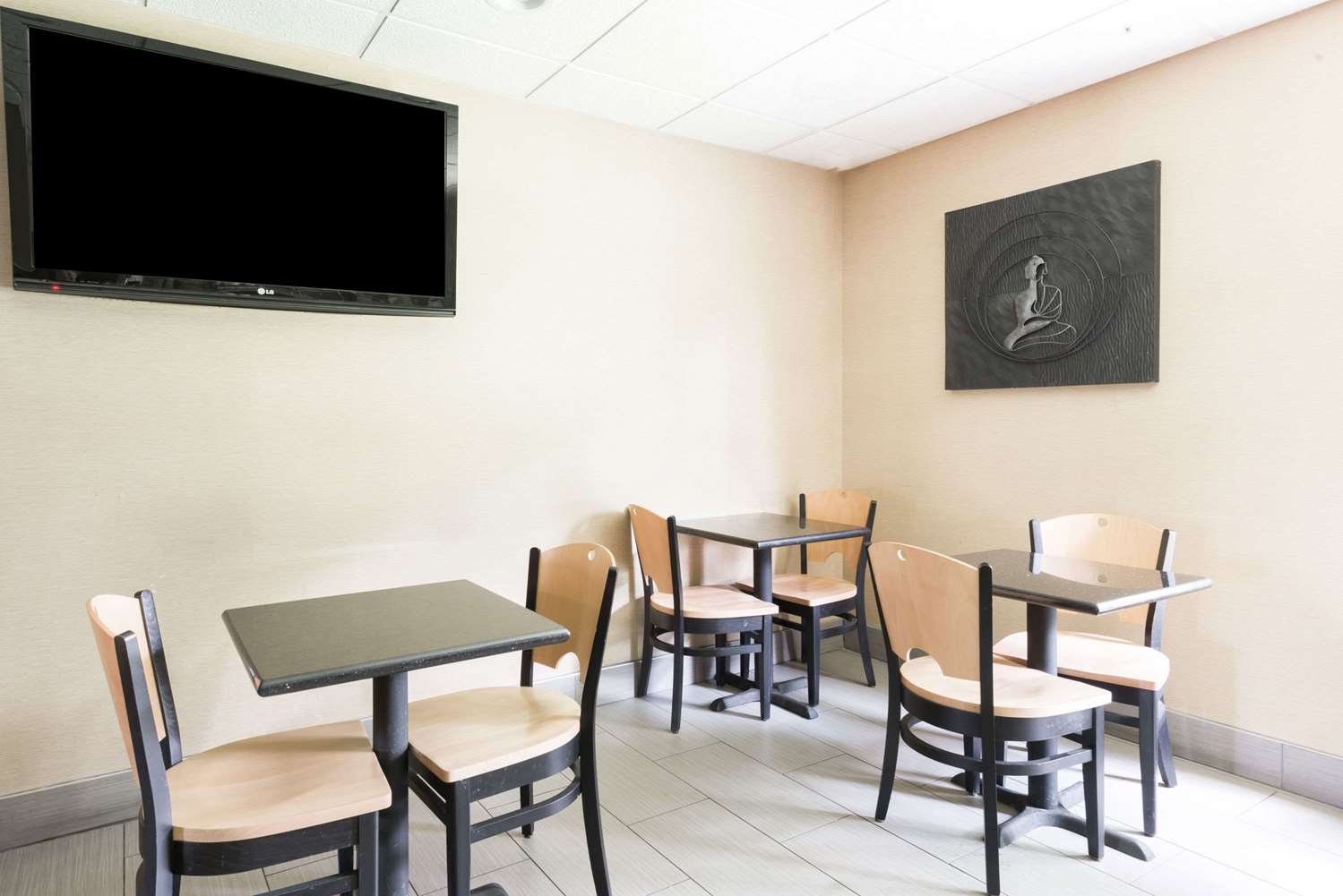 Super 8 by Wyndham Mars/Cranberry/Pittsburgh Area 9/13