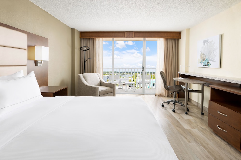 DoubleTree Beach Resort by Hilton Tampa Bay - North Redington Beach 23/59
