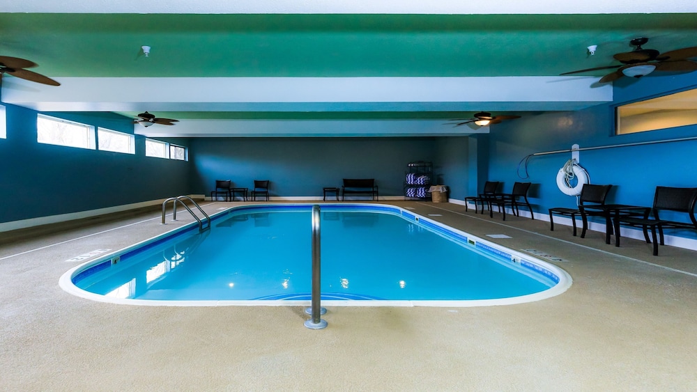 Holiday Inn Express Osage Beach - Lake Of The Ozarks 23/46