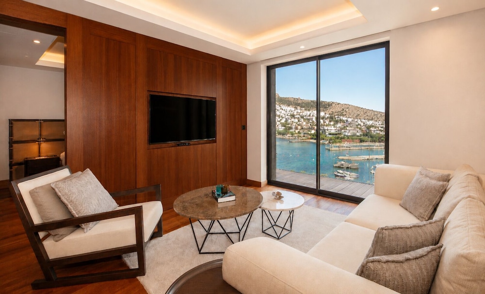 Mare Deluxe Residences and Villas 43/57