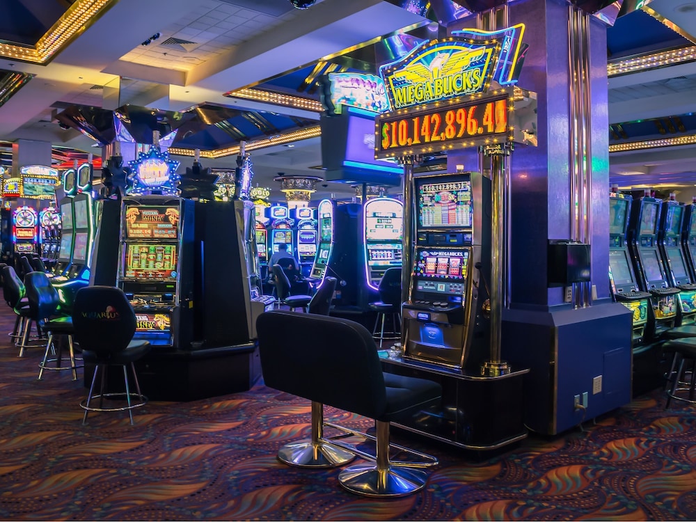 Aquarius Casino Resort, BW Premier Collection 38/44