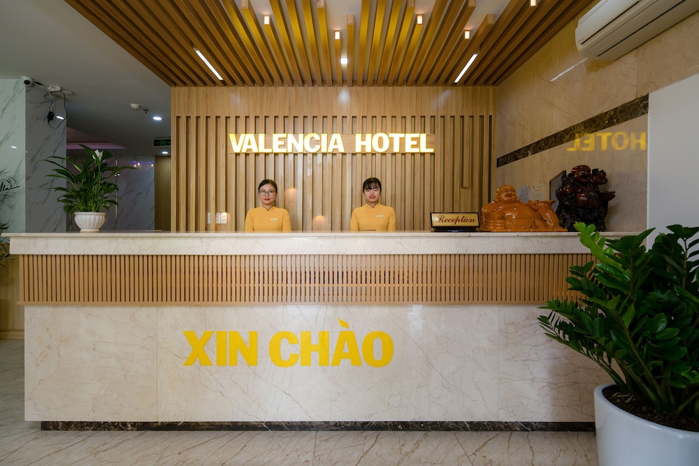 VALENCIA HOTEL 5/70
