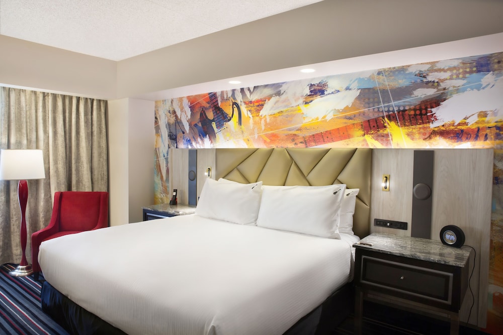 Hard Rock Hotel & Casino Tulsa 10/71