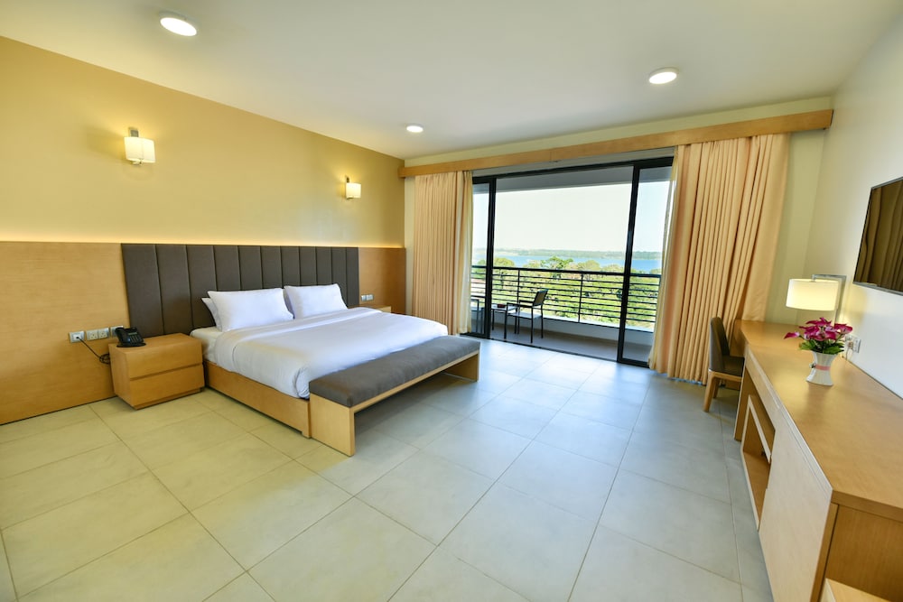 K Hotels 22/54