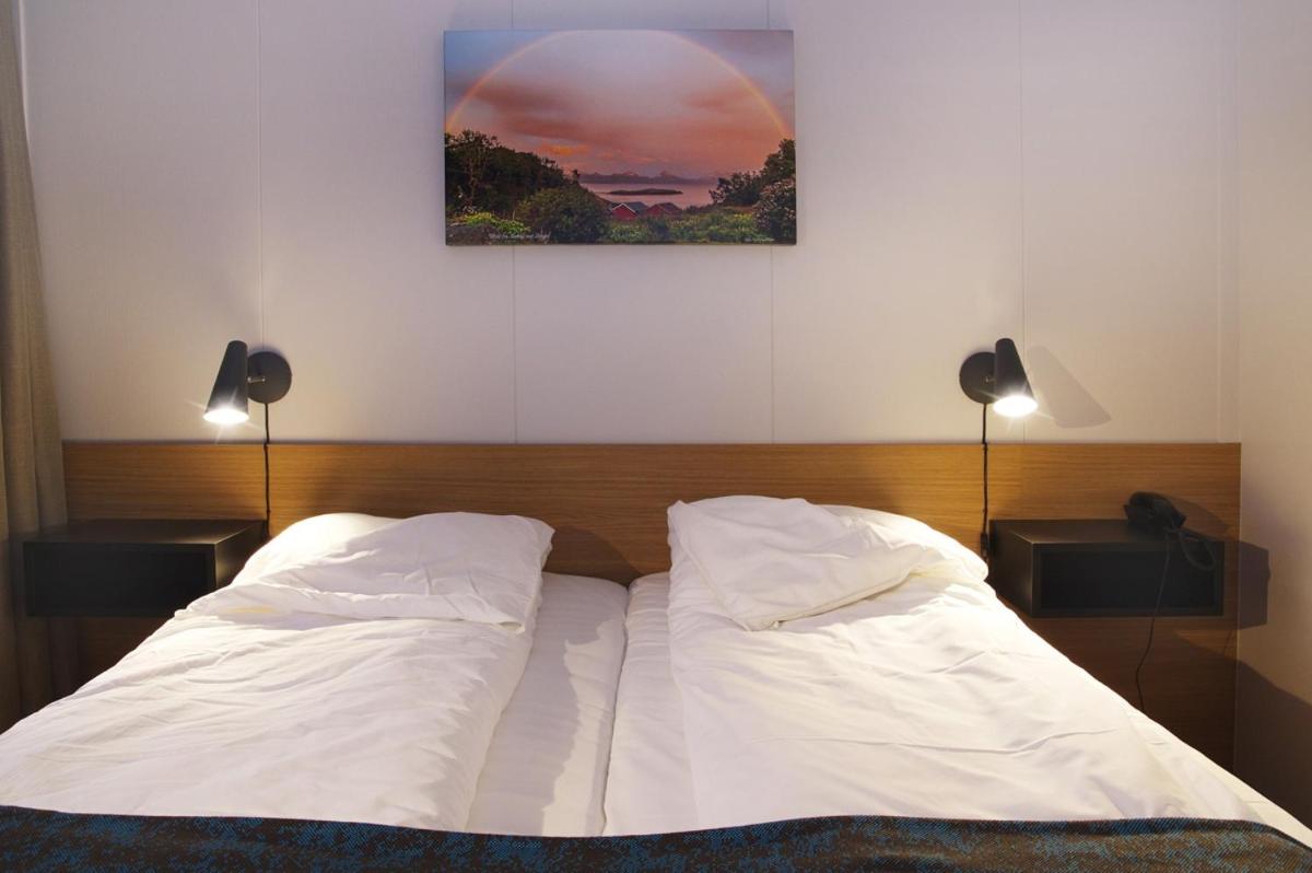 Hamaroy Hotel 4/23