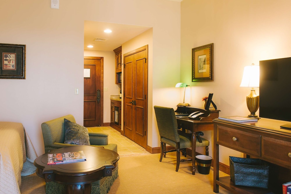 Hotel Granduca Austin 85/99