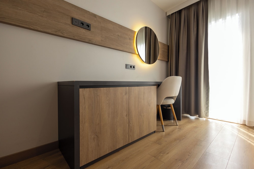 Yalinn Hotel 5/50