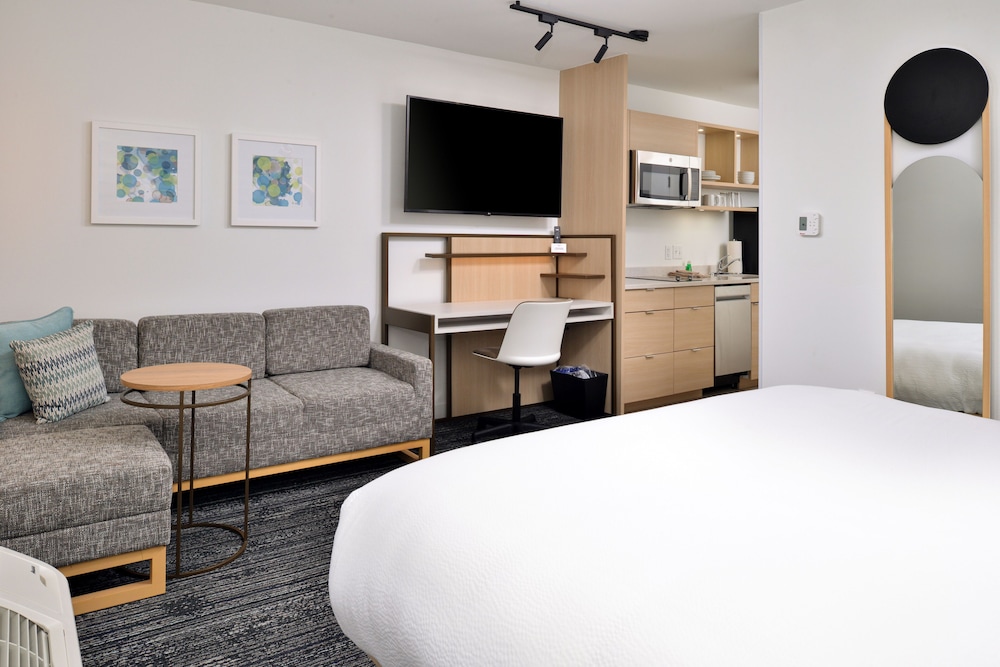 TownePlace Suites by Marriott Asheville Downtown 28/37