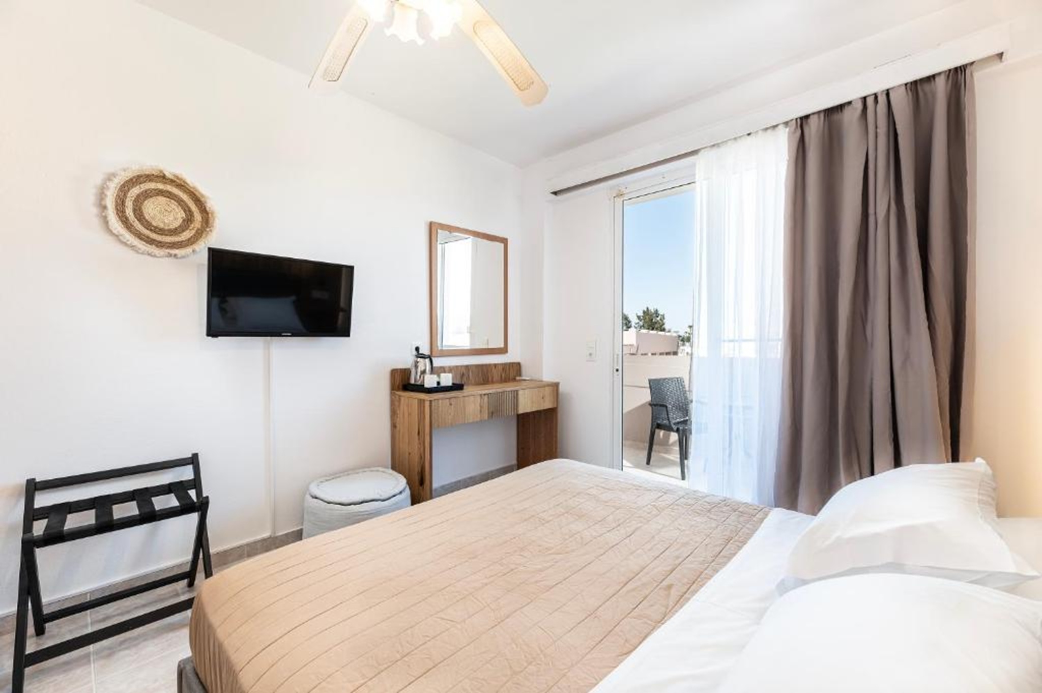 Aegean Bay Hotel 36/76