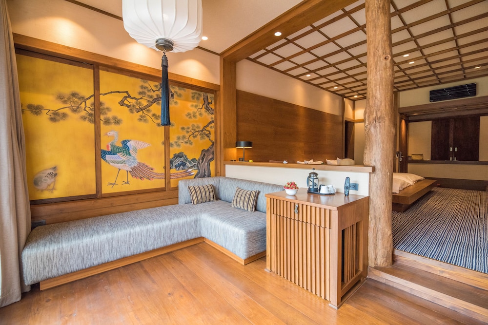 ONSEN @ MONCHAM 43/65