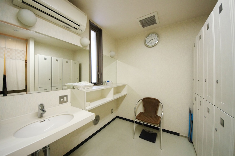Urbain Hiroshima Executive 44/49