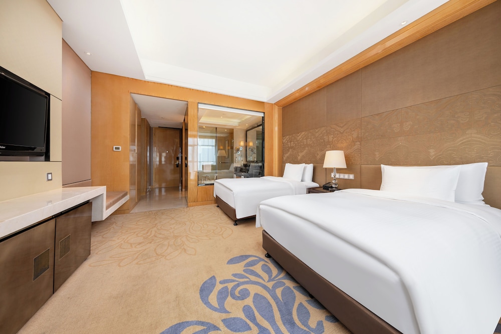 Wanda Realm Langfang 24/70