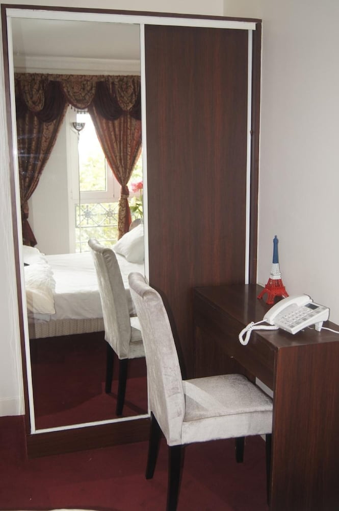 Regina Montmartre Hotel 9/34