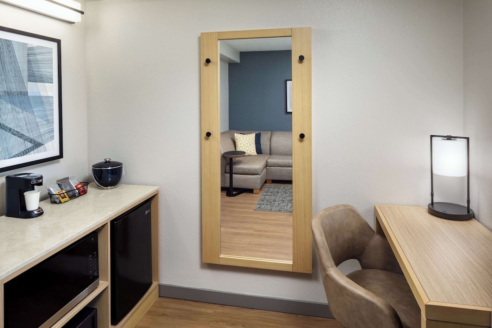 Hyatt Place Lake Mary Orlando North 40/53