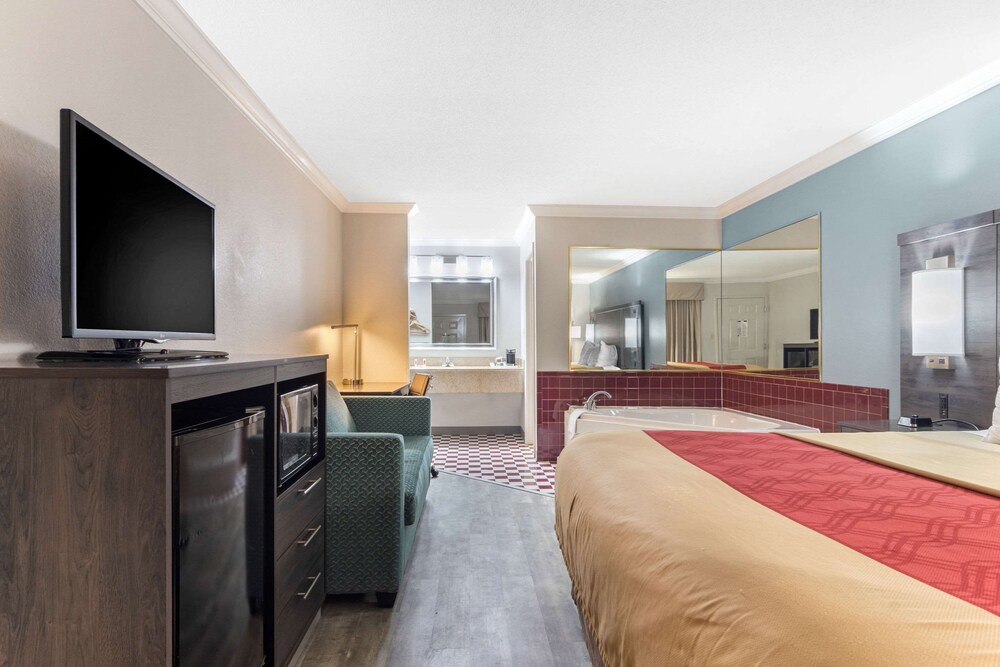 Econo Lodge Byron - Warner Robins 28/52