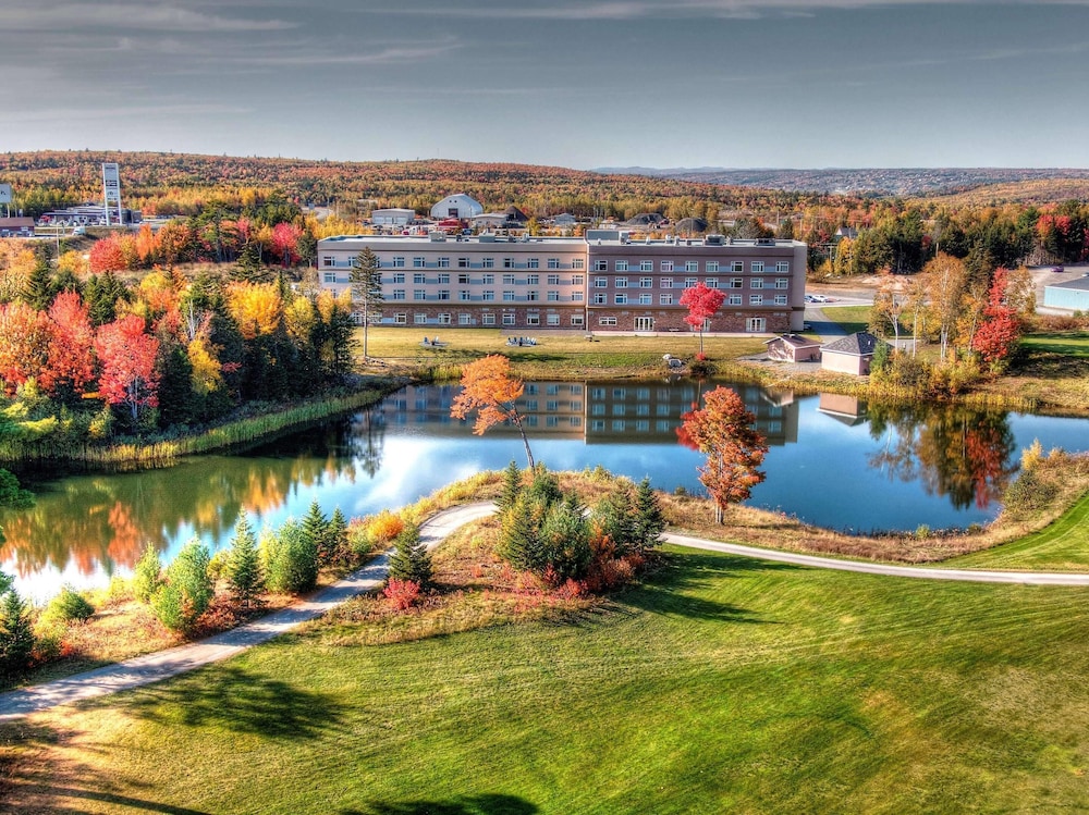 Radisson Kingswood Hotel Fredericton, NB 44/49