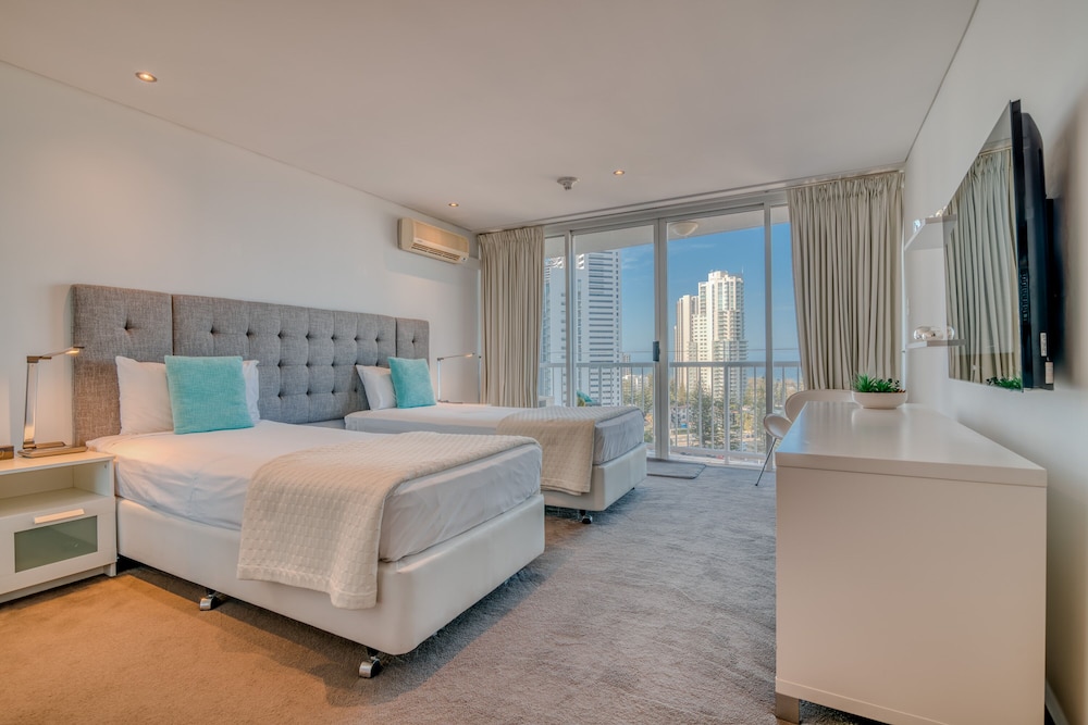 2 BEDROOMS, APARTMENT, OCEAN VIEW