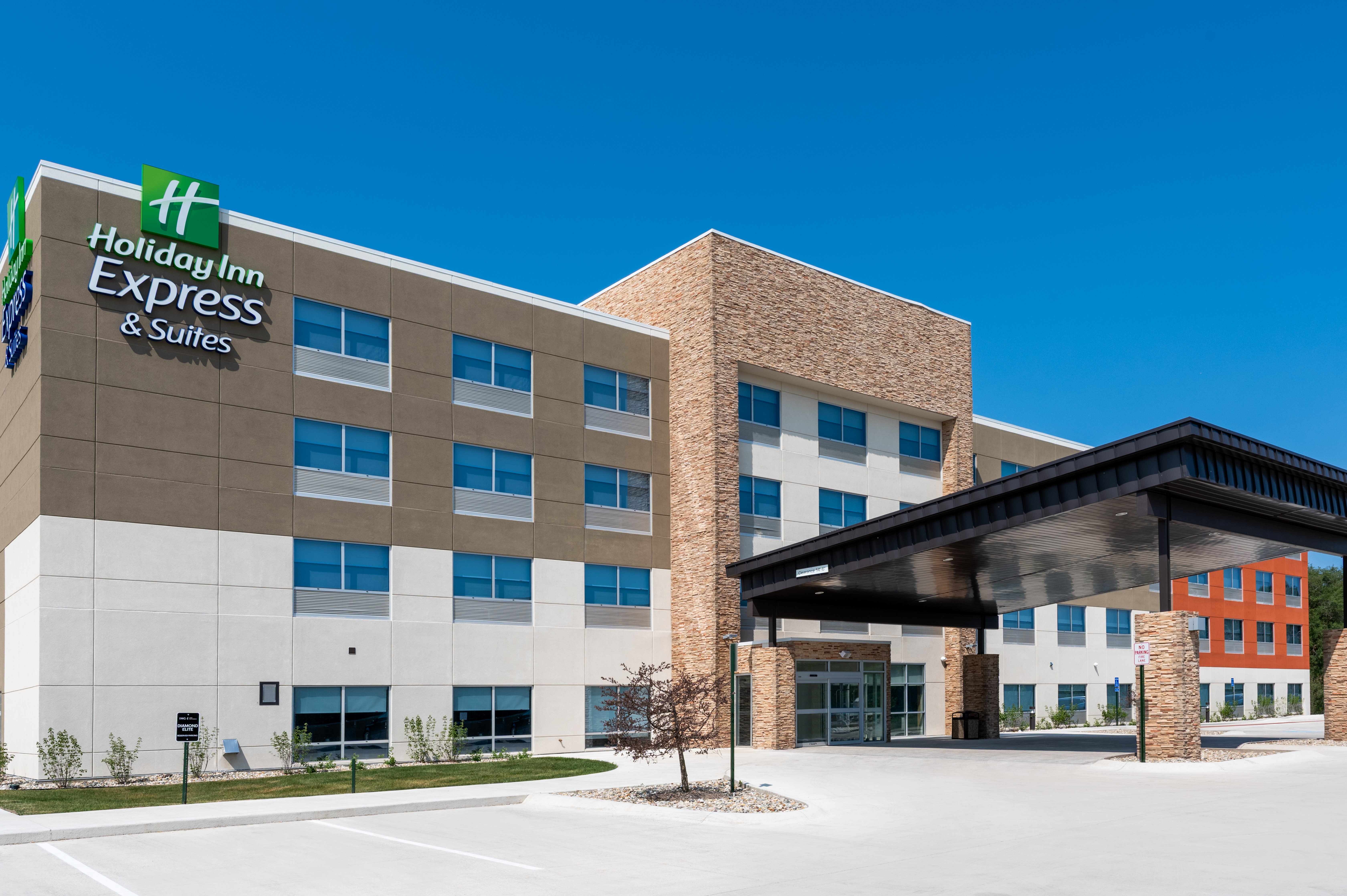 Holiday Inn Express & Suites Stevensville - Benton Harbor, an IHG Hotel 1/50