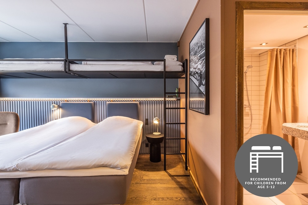 Pier 5 Hotel 28/64