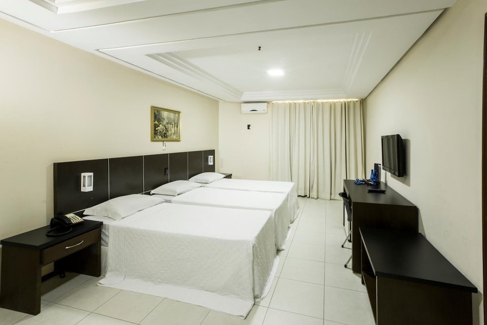 Crystal Plaza Hotel 22/47