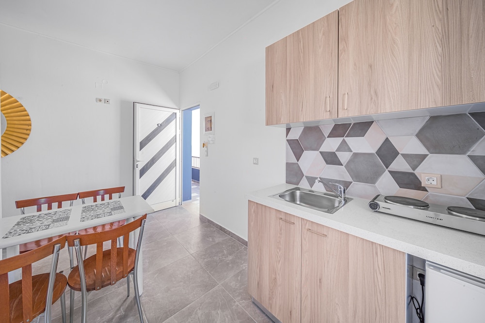 Happy Days Studios Malia 46/62