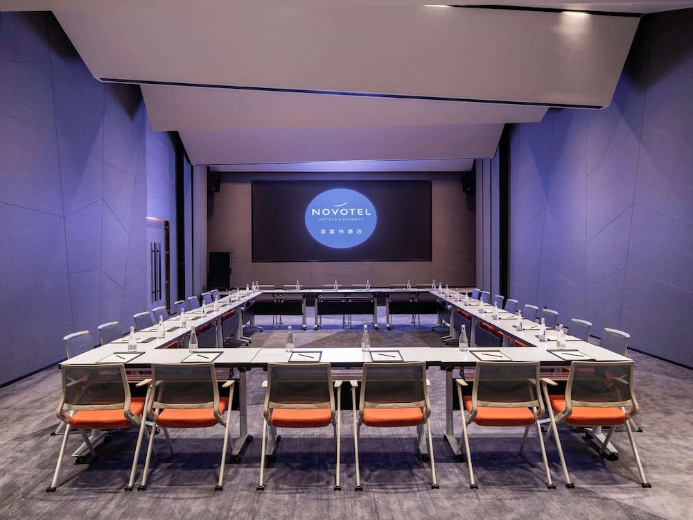 Novotel Yangzhou Slender West Lake 43/60