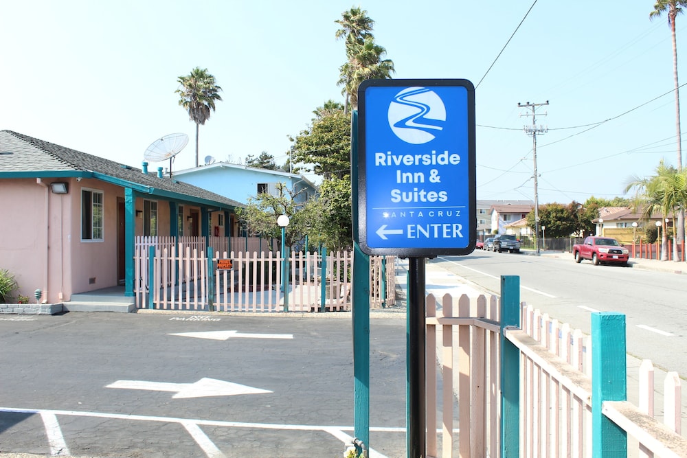 Riverside Inn & Suites Santa Cruz 39/56